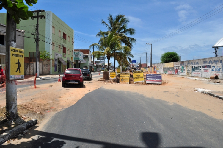 Trânsito nas proximidades do Canal Costa do Sol é alterado - SMTT Aracaju